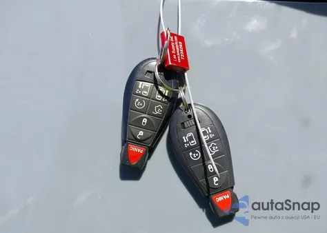 2013 Chrysler Town & Country Touring-L z USA, uszkodzony, nr VIN 2C4RC1CG9DR559300